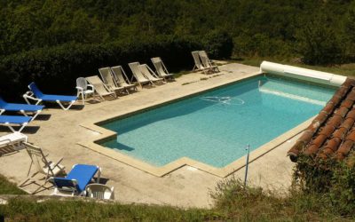 Gite de groupe de La Gabertie - La piscine du Hameau